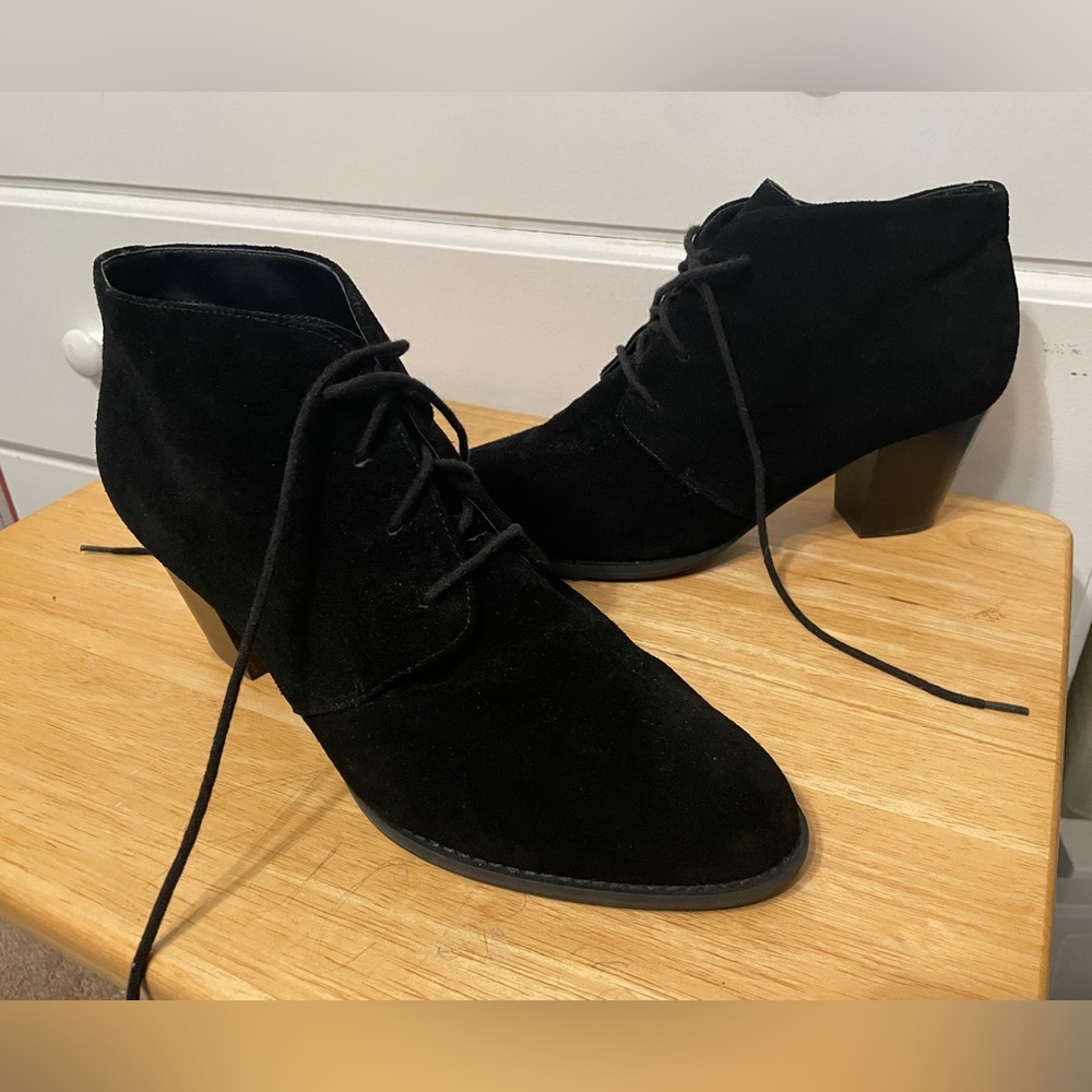 Vionic Zenda Orthotic Lace Up Heeled Bootie Black Suede Women's 10W